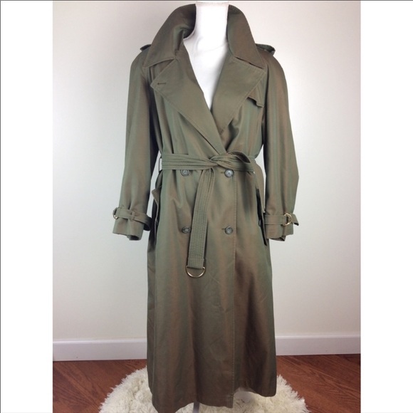 💝SOLD💝Vintage Christian Dior Trench Coat. - Picture 2 of 8